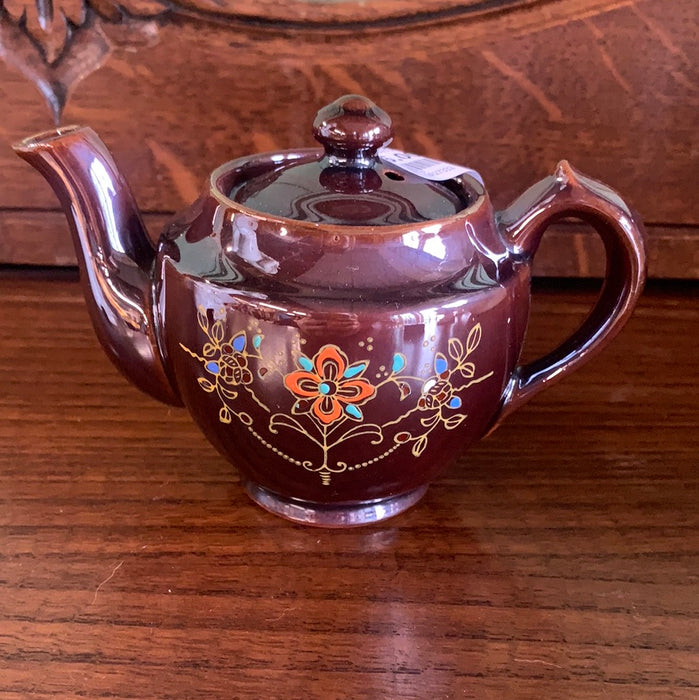SMALL BROWN JAPANESE TEAPOT