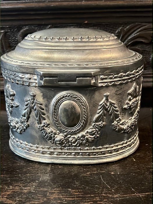 LOUIS XVI OVAL METAL BOX