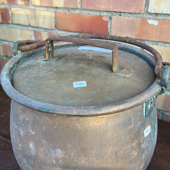 MEDIUM BRASS JAM POT WITH LID