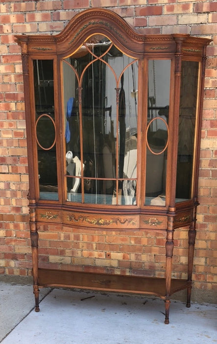 EDWARDIAN DISPLAY CASE WITH PAINTED FLORALS