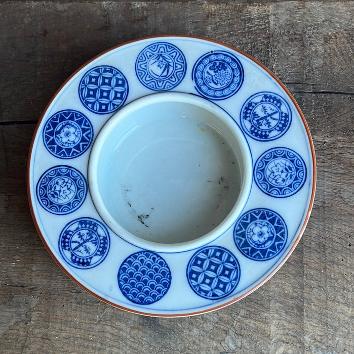 ROUND CHINESE BLUE AND WHITE PORCELAIN LOW PLANTER