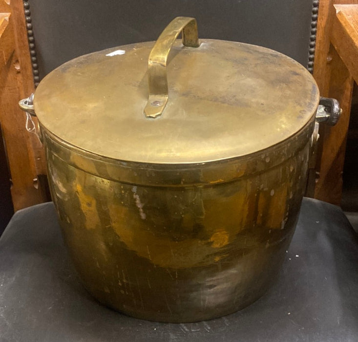 LARGE LIDDED BRASS CANDY POT