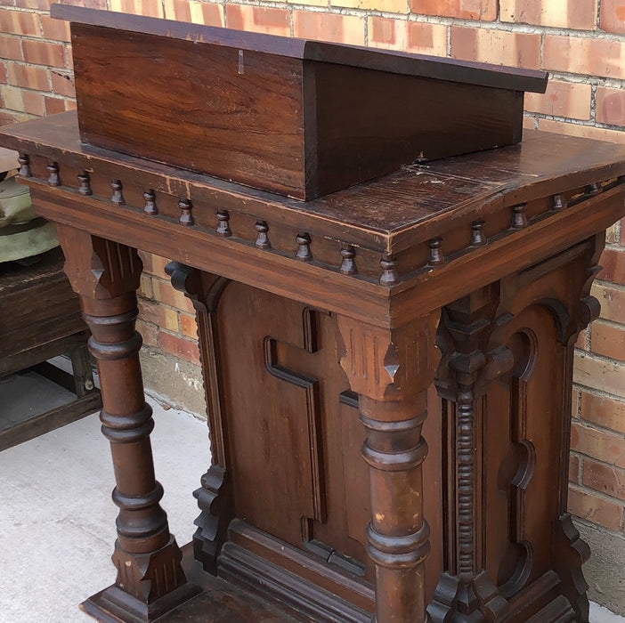 EARLY CHURCH LECTURN