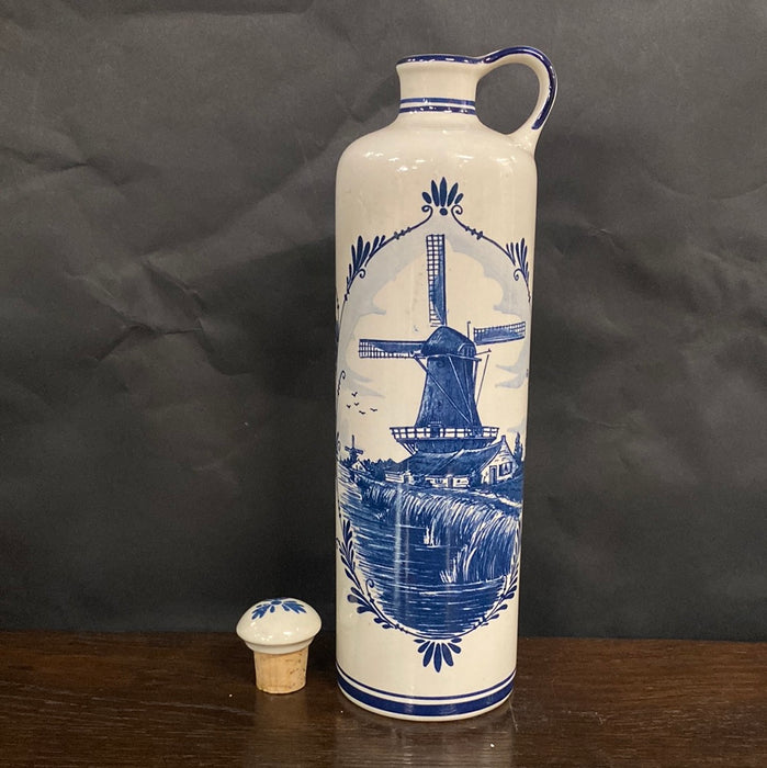 SMALL CYLINDER JUG WITH WINDMILL