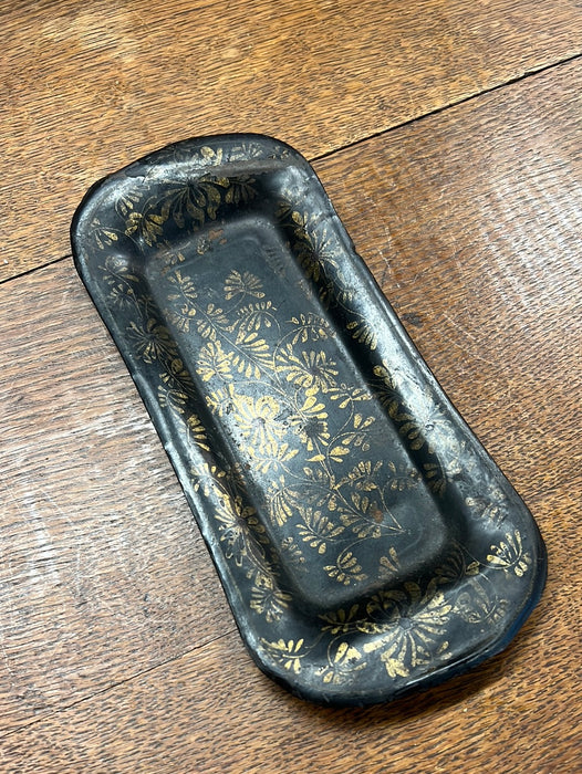 SMALL BLACK TOLE TRAY