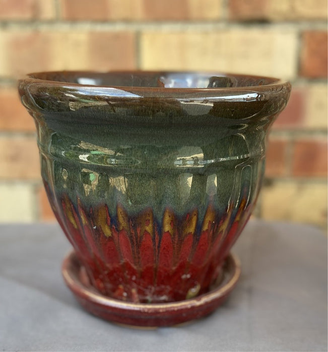 GLAZED STONEWARE PLANTER WITH ATTACHED SAUCER