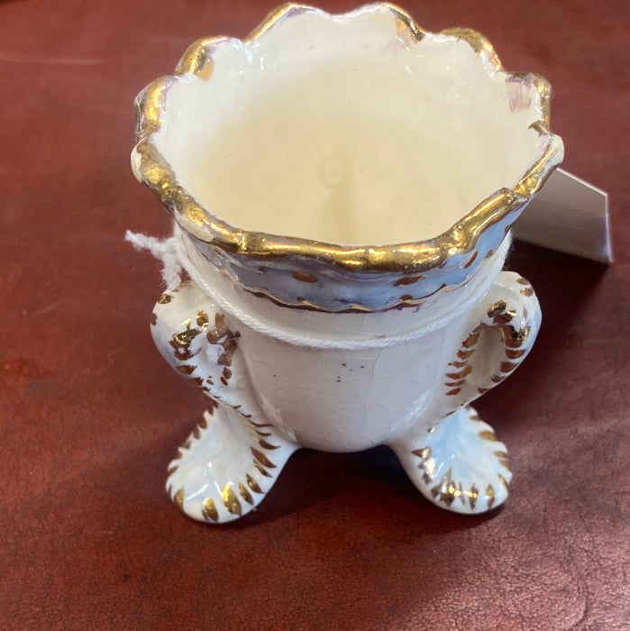 TRI FOOTED PORCELAIN TOOTHPICK HOLDER