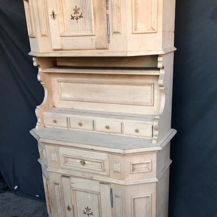 TALL AND NARROW OAK STORAGE CABINET WITH DRAWERS