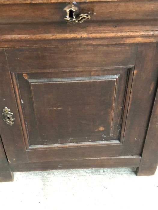 OAK BOOK PRESS