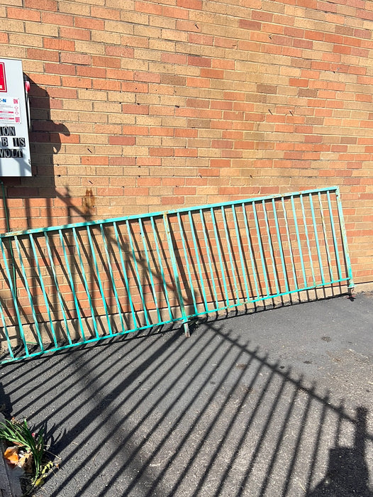 16' IRON GREEN RAIL