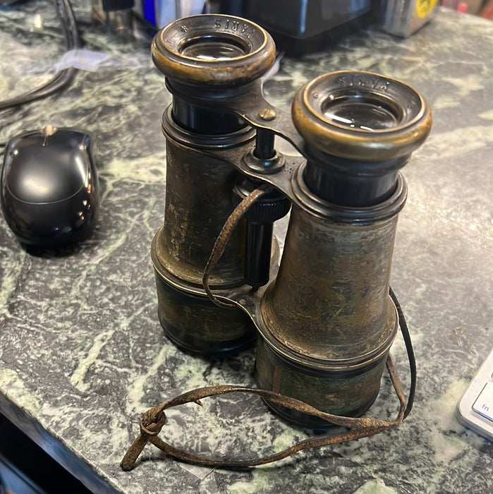 PAIR OF ANTIQUE WWI PARIS BINOCULARS