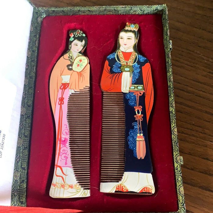 CHINESE COMBS WITH PAINTED LADIES