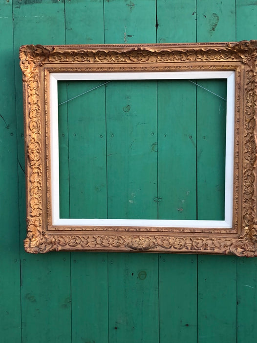 ORNATE ROSE GOLD FRAME WITH FILET